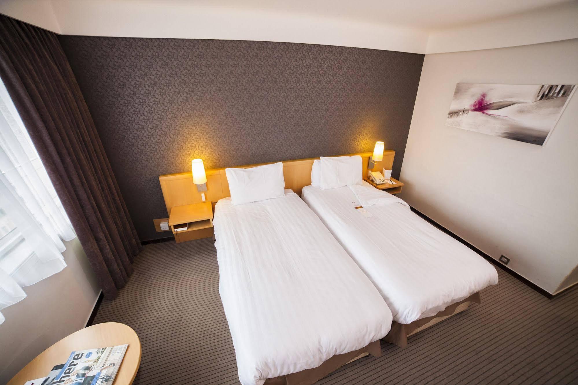 Treehouse Hotel Лондон Экстерьер фото