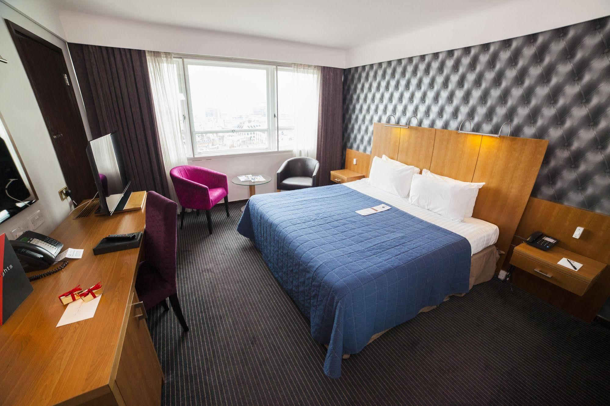 Treehouse Hotel Лондон Экстерьер фото