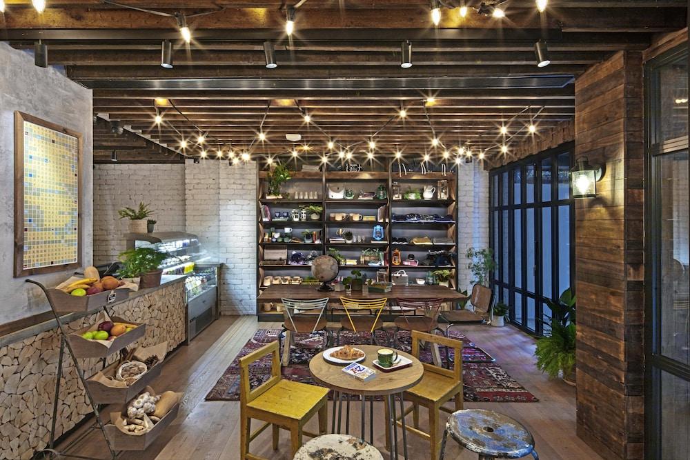 Treehouse Hotel Лондон Экстерьер фото