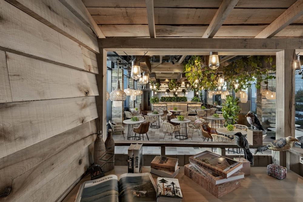 Treehouse Hotel Лондон Экстерьер фото