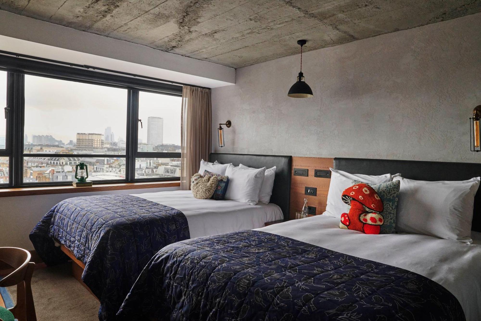 Treehouse Hotel Лондон Экстерьер фото