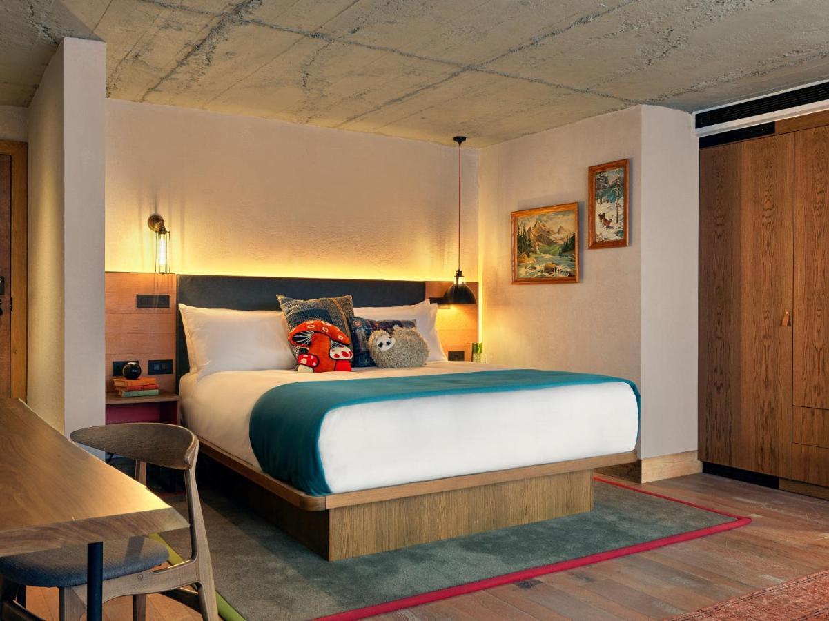 Treehouse Hotel Лондон Экстерьер фото